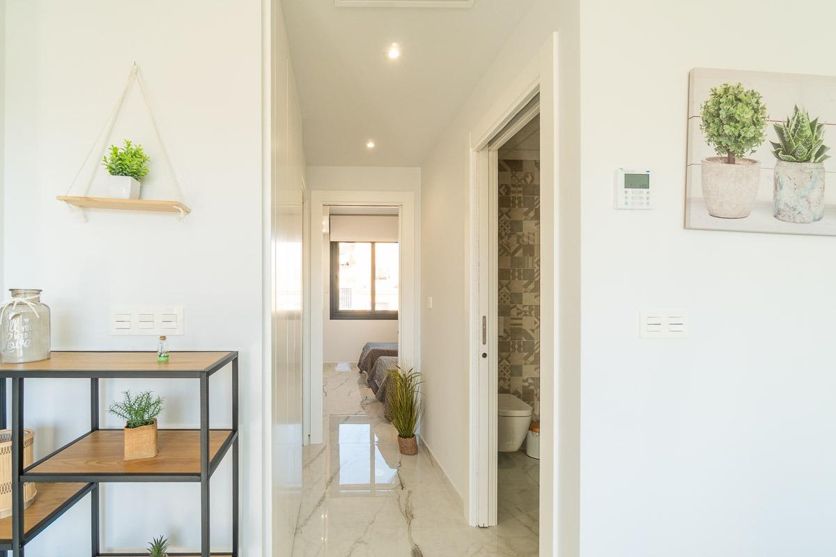 For sale - 2 Bedroom 2 Bathroom Terraced house in Villamartin - Villamartin  - Alicante