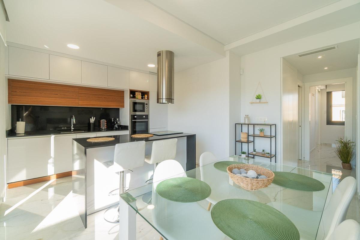 For sale - 2 Bedroom 2 Bathroom Terraced house in Villamartin - Villamartin  - Alicante