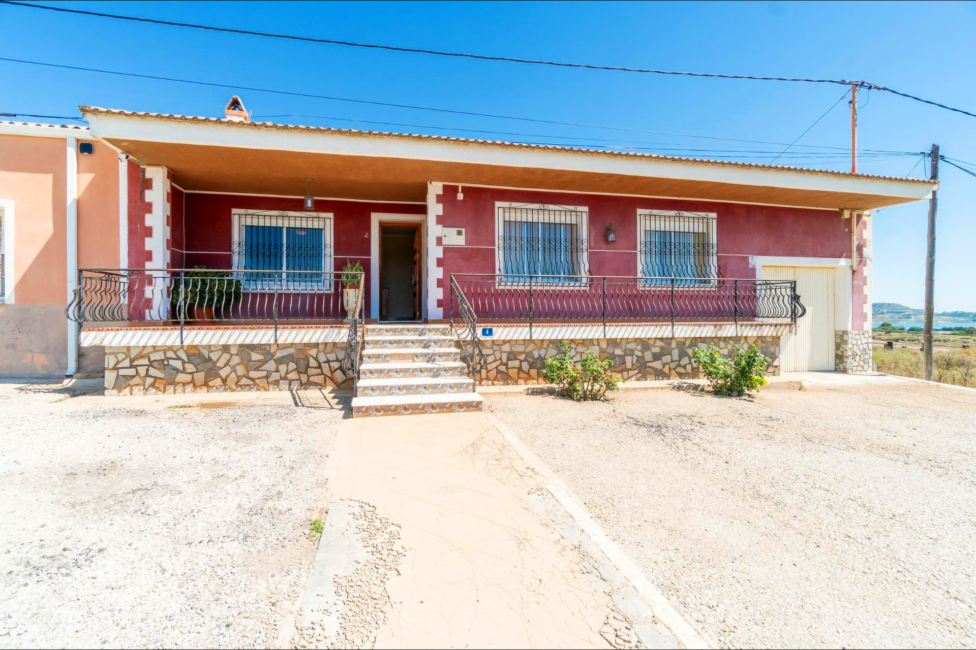 For sale - 3 Bedroom 2 Bathroom house in Torremendo - Torremendo  - Alicante