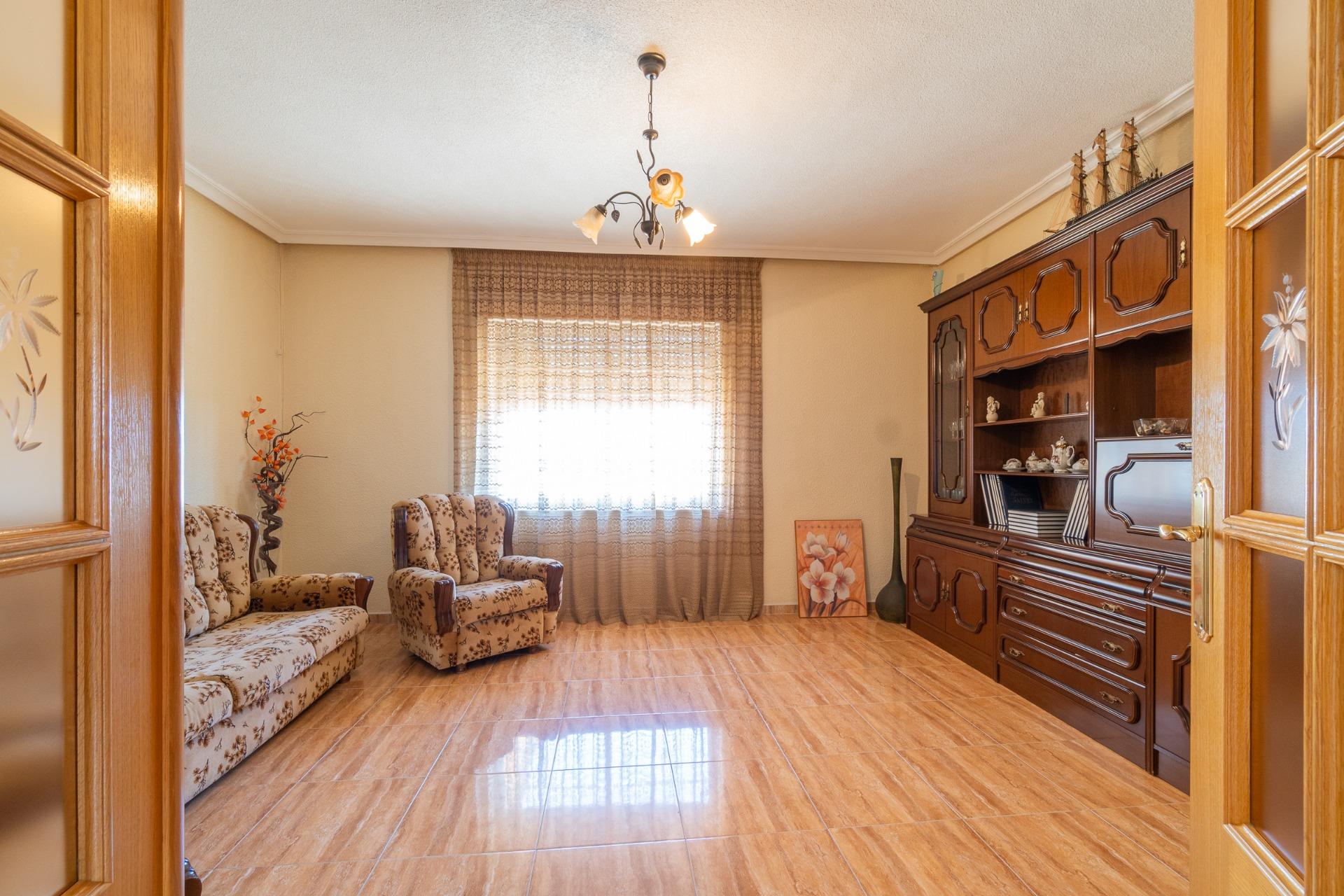 For sale - 3 Bedroom 2 Bathroom house in Torremendo - Torremendo  - Alicante
