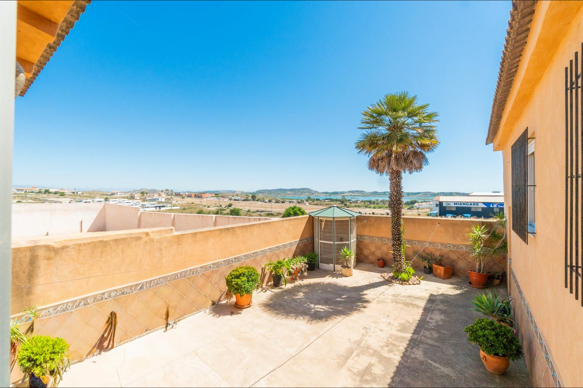 For sale - 3 Bedroom 2 Bathroom house in Torremendo - Torremendo  - Alicante
