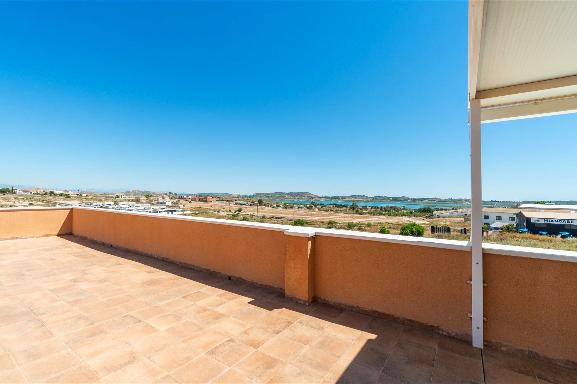 For sale - 3 Bedroom 2 Bathroom house in Torremendo - Torremendo  - Alicante