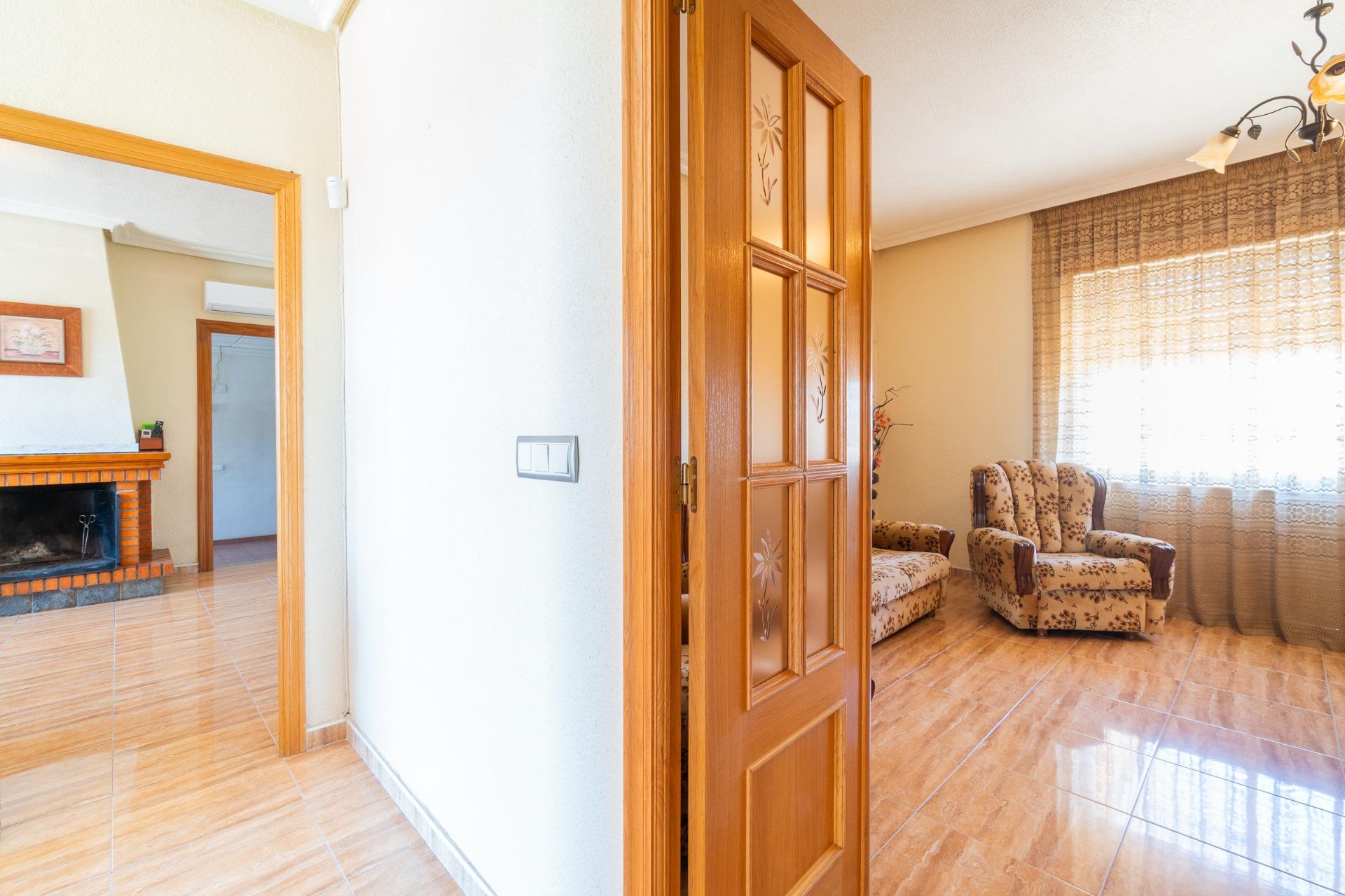 For sale - 3 Bedroom 2 Bathroom Villa in San Miguel de Salinas - Torremendo  - Alicante