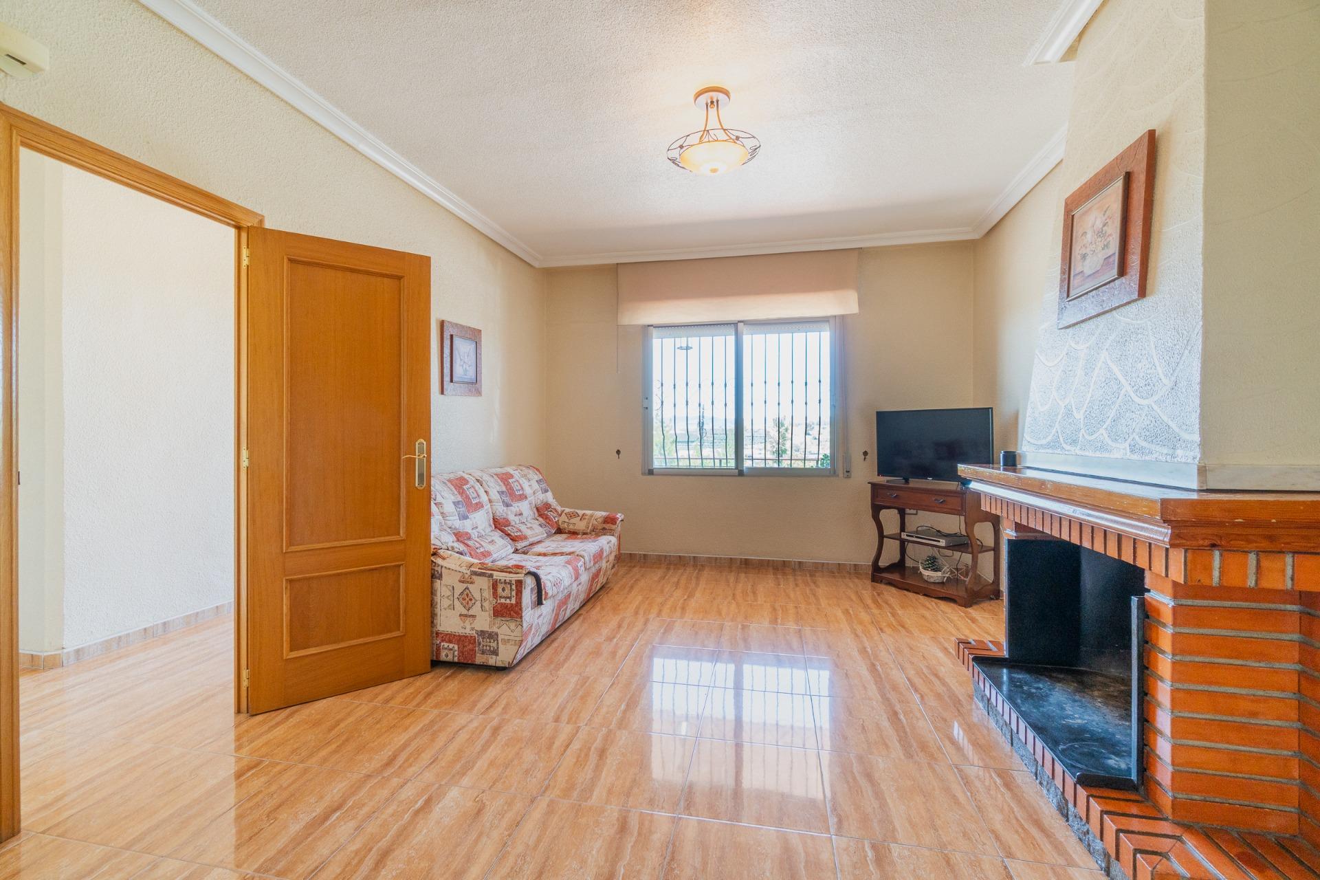 For sale - 3 Bedroom 2 Bathroom Villa in San Miguel de Salinas - Torremendo  - Alicante