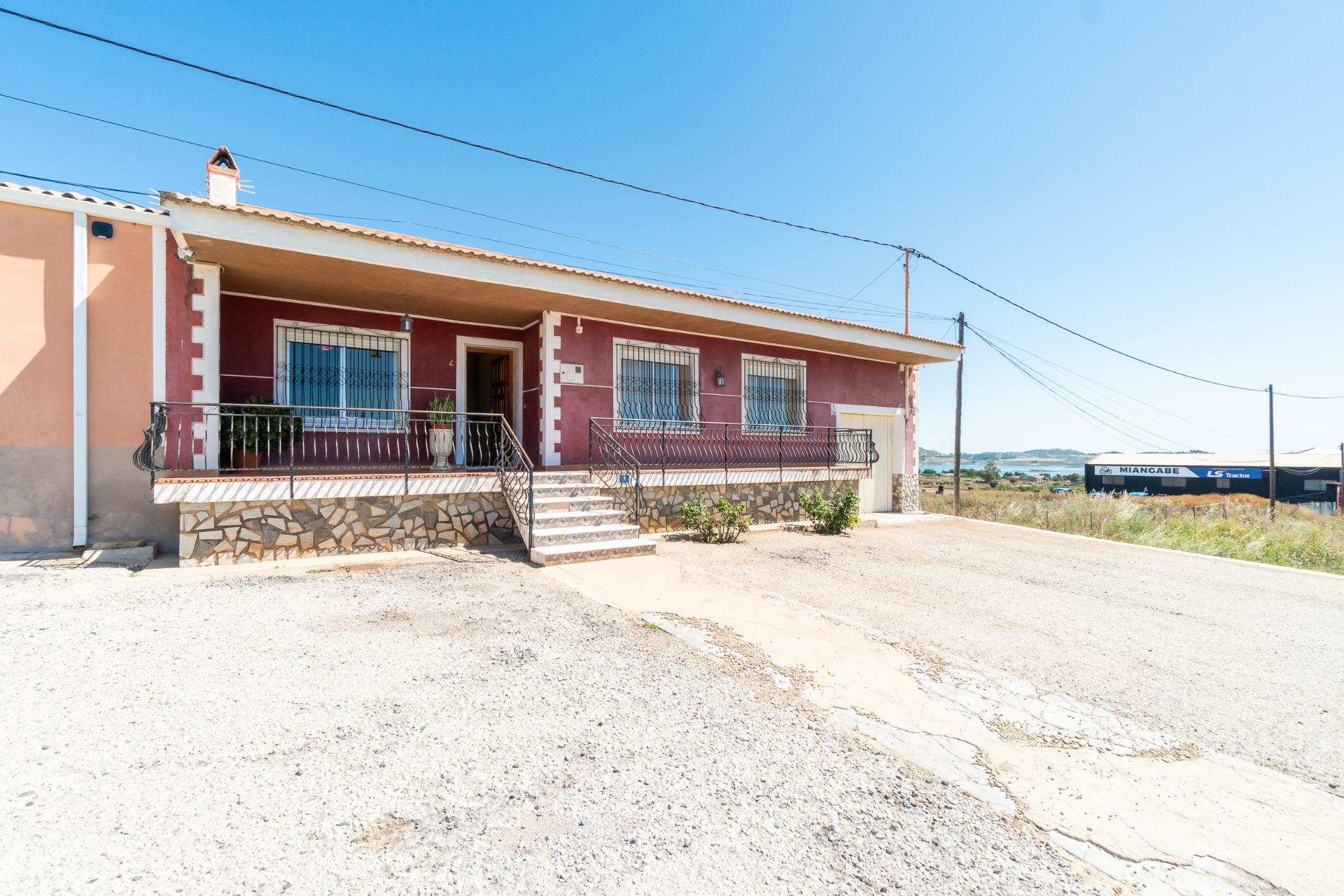 For sale - 3 Bedroom 2 Bathroom Villa in San Miguel de Salinas - Torremendo  - Alicante