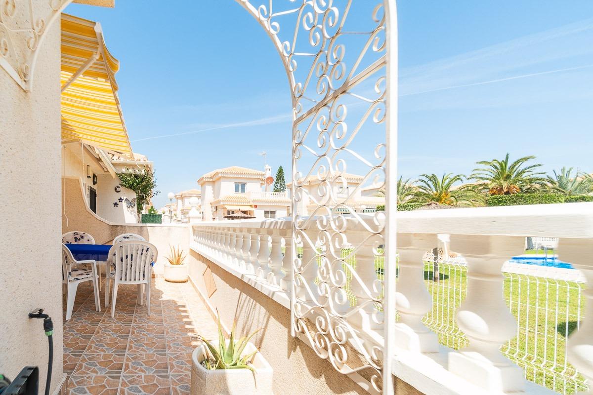 For sale - 2 Bedroom 2 Bathroom Town house in Playa Flamenca  - Playa Flamenca  - Alicante