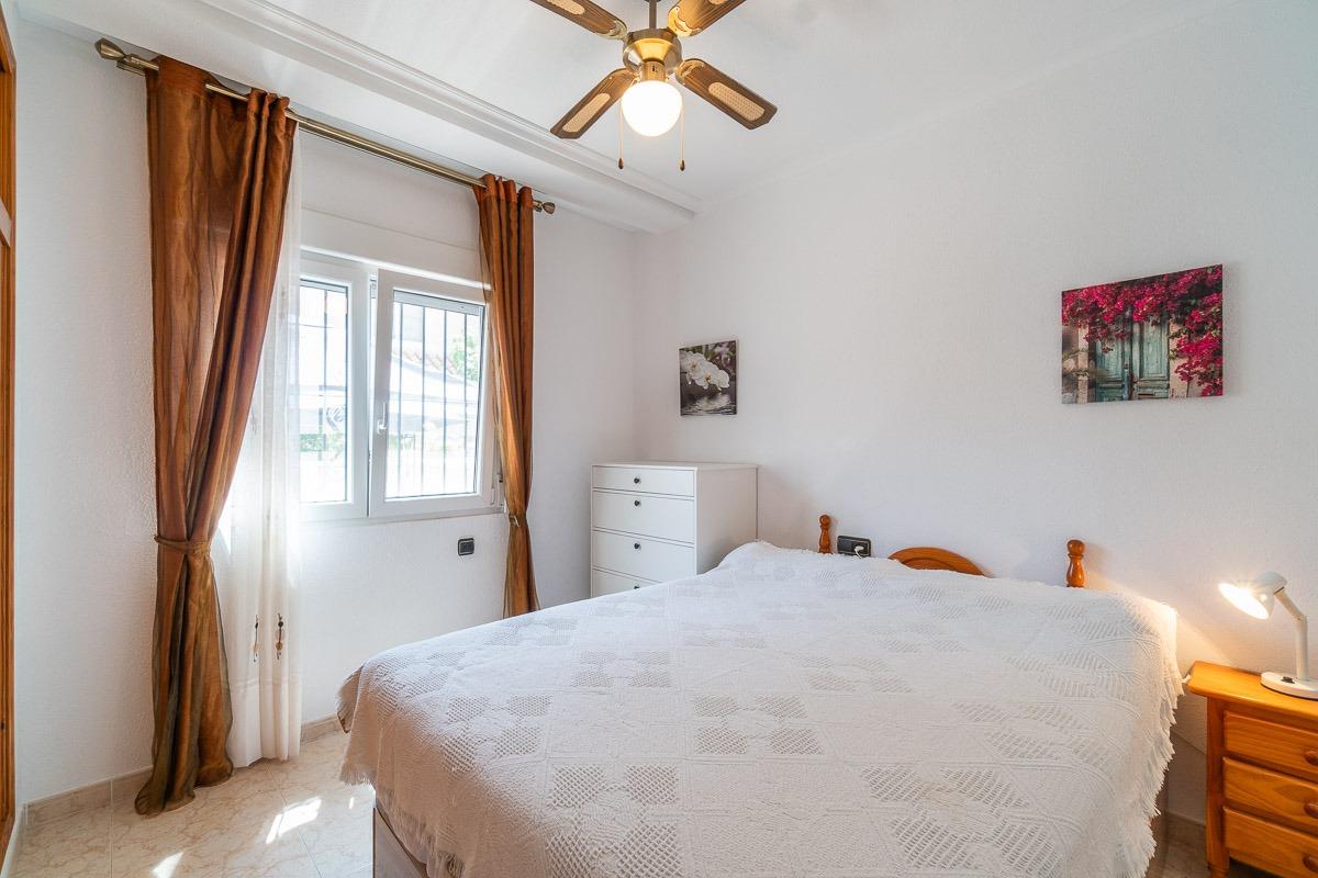 For sale - 2 Bedroom 2 Bathroom Town house in Playa Flamenca  - Playa Flamenca  - Alicante