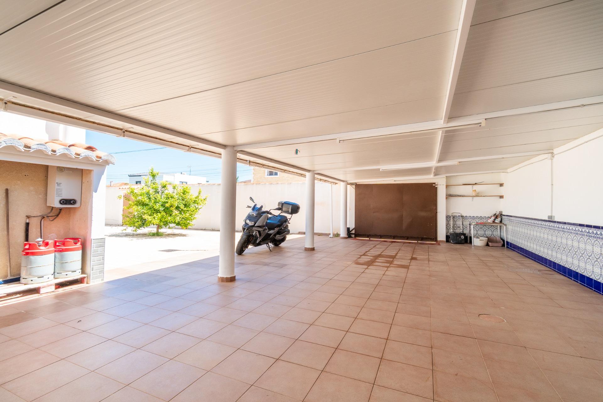 For sale - 4 Bedroom 5 Bathroom Villa in Torrevieja - Torreta florida  - Alicante
