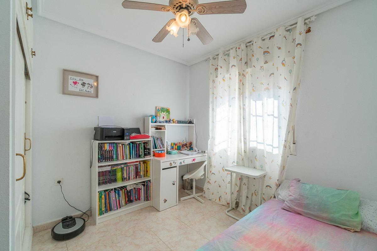 For sale - 3 Bedroom 1 Bathroom Semi in Playa Flamenca - Punta Prima  - Alicante