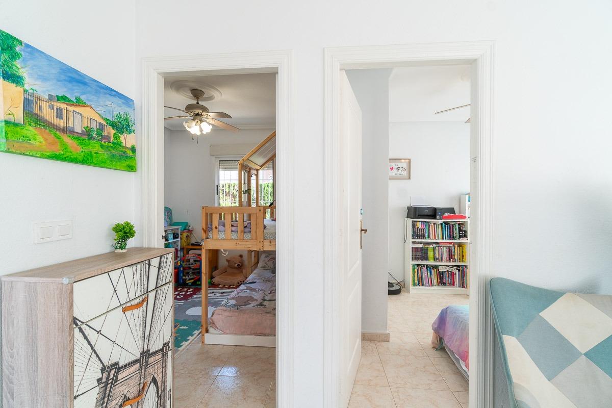 For sale - 3 Bedroom 1 Bathroom Semi in Playa Flamenca - Punta Prima  - Alicante
