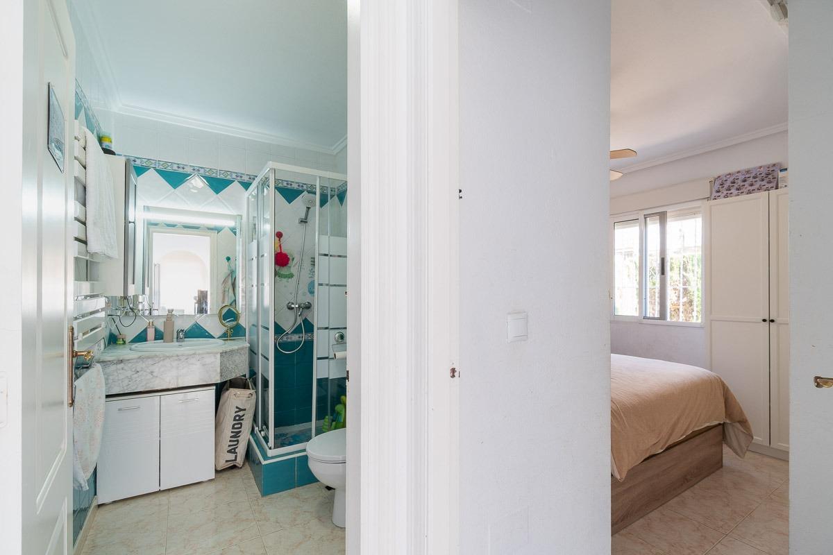 For sale - 3 Bedroom 1 Bathroom Semi in Playa Flamenca - Punta Prima  - Alicante
