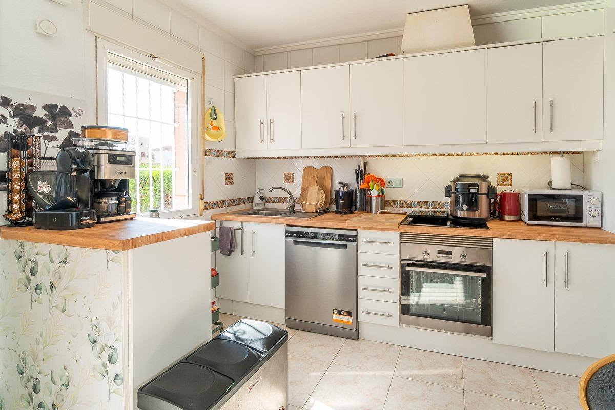 For sale - 3 Bedroom 1 Bathroom Semi in Playa Flamenca - Punta Prima  - Alicante