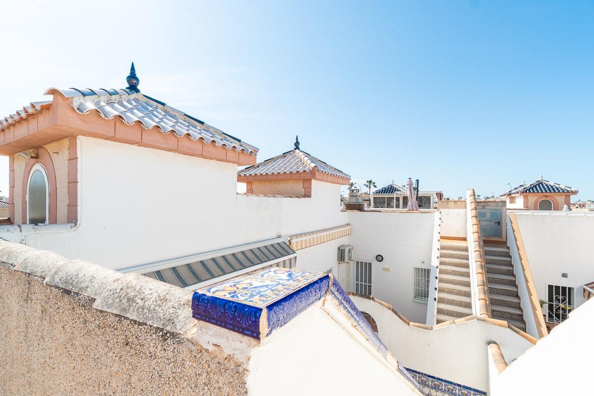 For sale - 3 Bedroom 1 Bathroom Villa in Playa Flamenca -  - Alicante