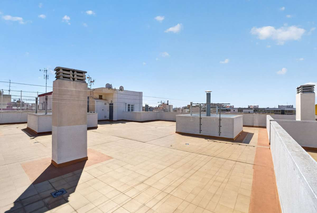 For sale - 3 Bedroom 2 Bathroom Apartment - Penthouse in Torrevieja - Torrevieja Centro  - Alicante