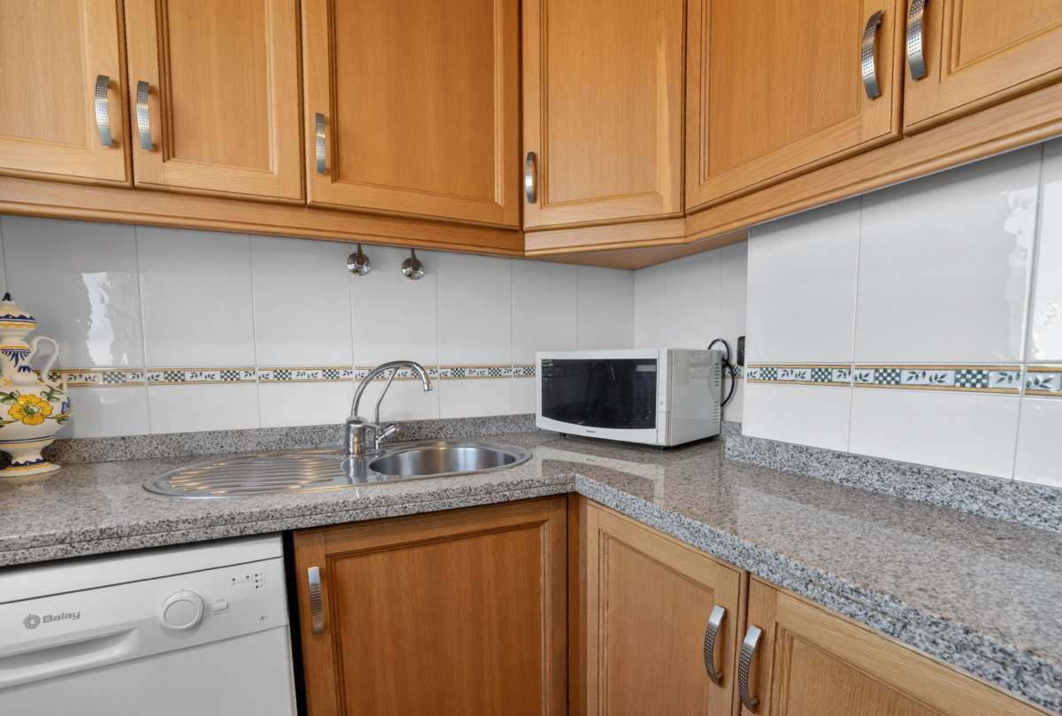 For sale - 3 Bedroom 2 Bathroom Apartment - Penthouse in Torrevieja - Torrevieja Centro  - Alicante