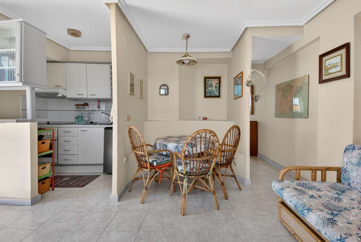 For sale - 1 Bedroom 1 Bathroom Apartment - Middle Floor Apartment in Orihuela - Punta Prima  - Alicante