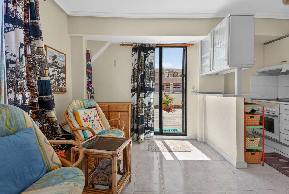 For sale - 1 Bedroom 1 Bathroom Apartment - Middle Floor Apartment in Orihuela - Punta Prima  - Alicante