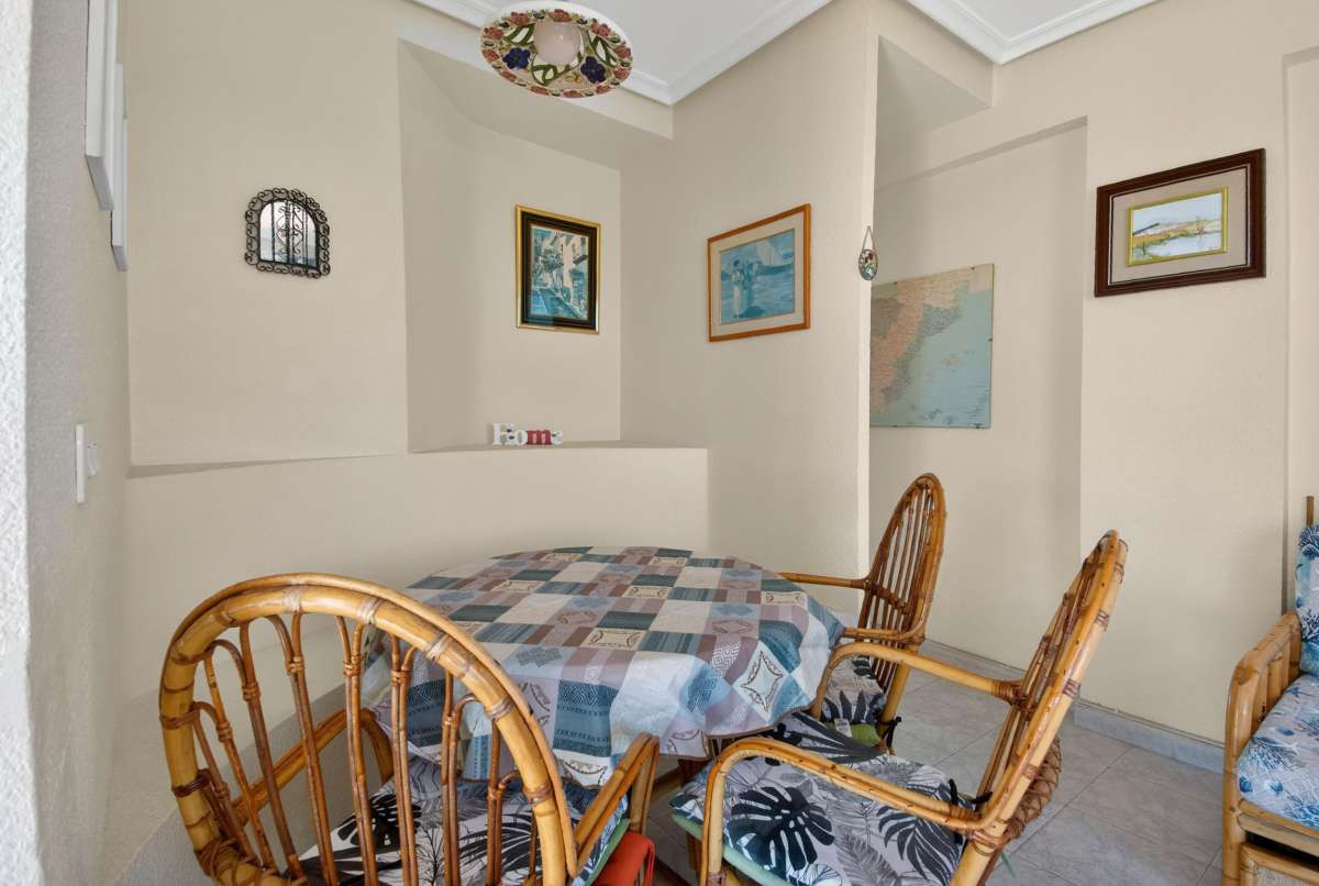 For sale - 1 Bedroom 1 Bathroom Apartment - Middle Floor Apartment in Orihuela - Punta Prima  - Alicante