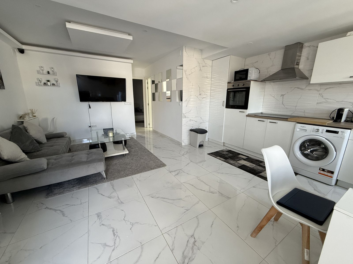 For sale - 2 Bedroom 1 Bathroom House - Bungalow in Torrevieja - Torrevieja Centro  - Alicante