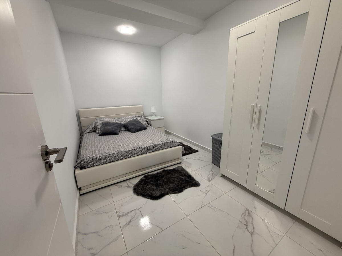 For sale - 2 Bedroom 1 Bathroom House - Bungalow in Torrevieja - Torrevieja Centro  - Alicante