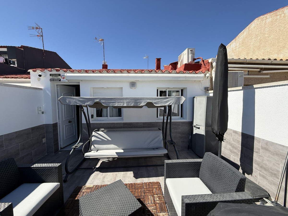 For sale - 2 Bedroom 1 Bathroom House - Bungalow in Torrevieja - Torrevieja Centro  - Alicante