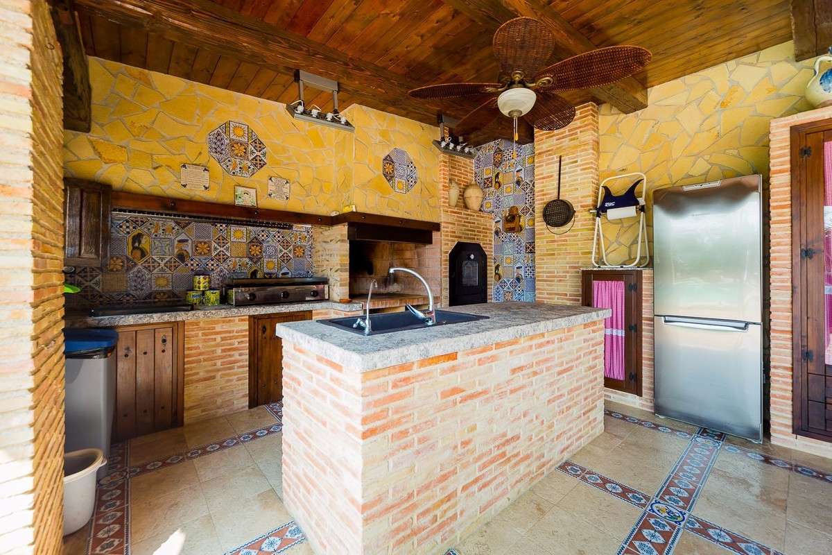 For sale - 5 Bedroom 5 Bathroom House - Finca - Cortijo in Almoradi - Almoradi Centro  - Alicante