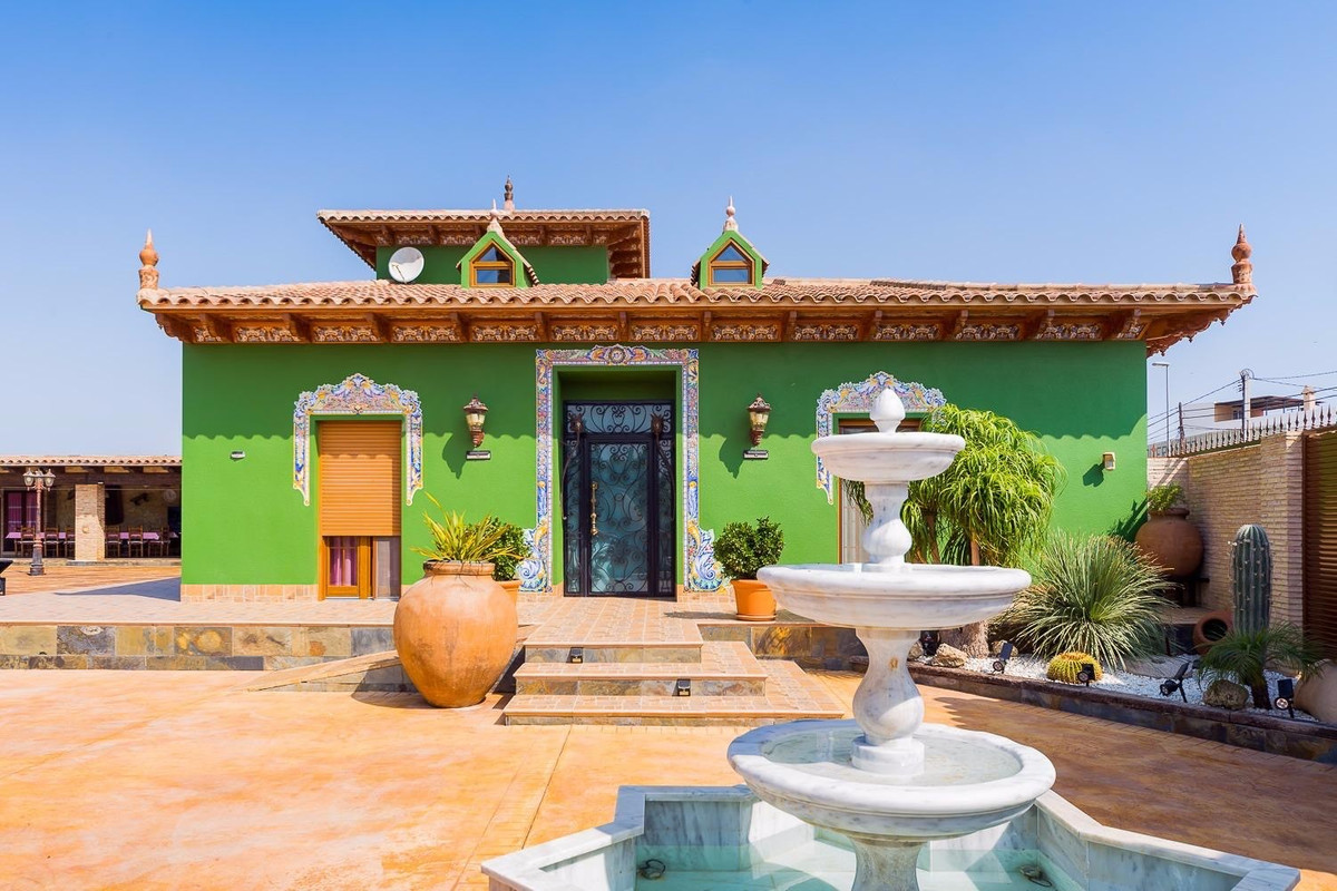For sale - 5 Bedroom 5 Bathroom House - Finca - Cortijo in Almoradi - Almoradi Centro  - Alicante