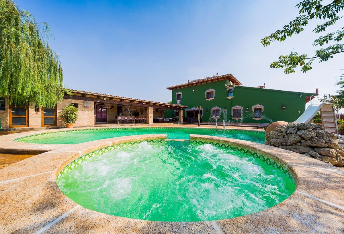 For sale - 5 Bedroom 5 Bathroom House - Finca - Cortijo in Almoradi - Almoradi Centro  - Alicante
