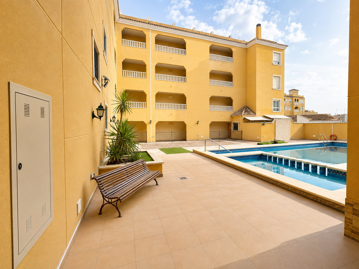 For sale - 2 Bedroom 2 Bathroom Apartment - Ground Floor Apartment in Almoradi - Almoradi Centro  - Alicante