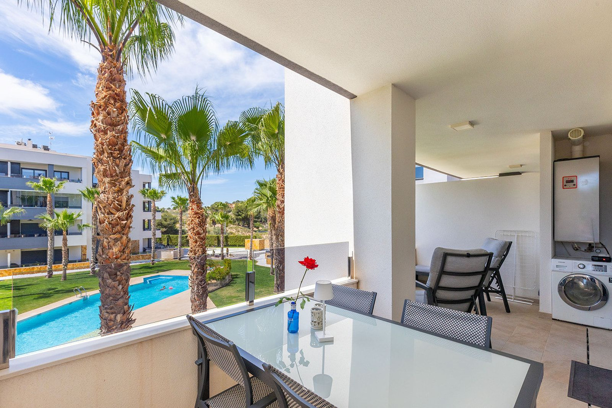 For sale - 2 Bedroom 2 Bathroom Apartment in Los Altos - Orihuela Costa  - Alicante