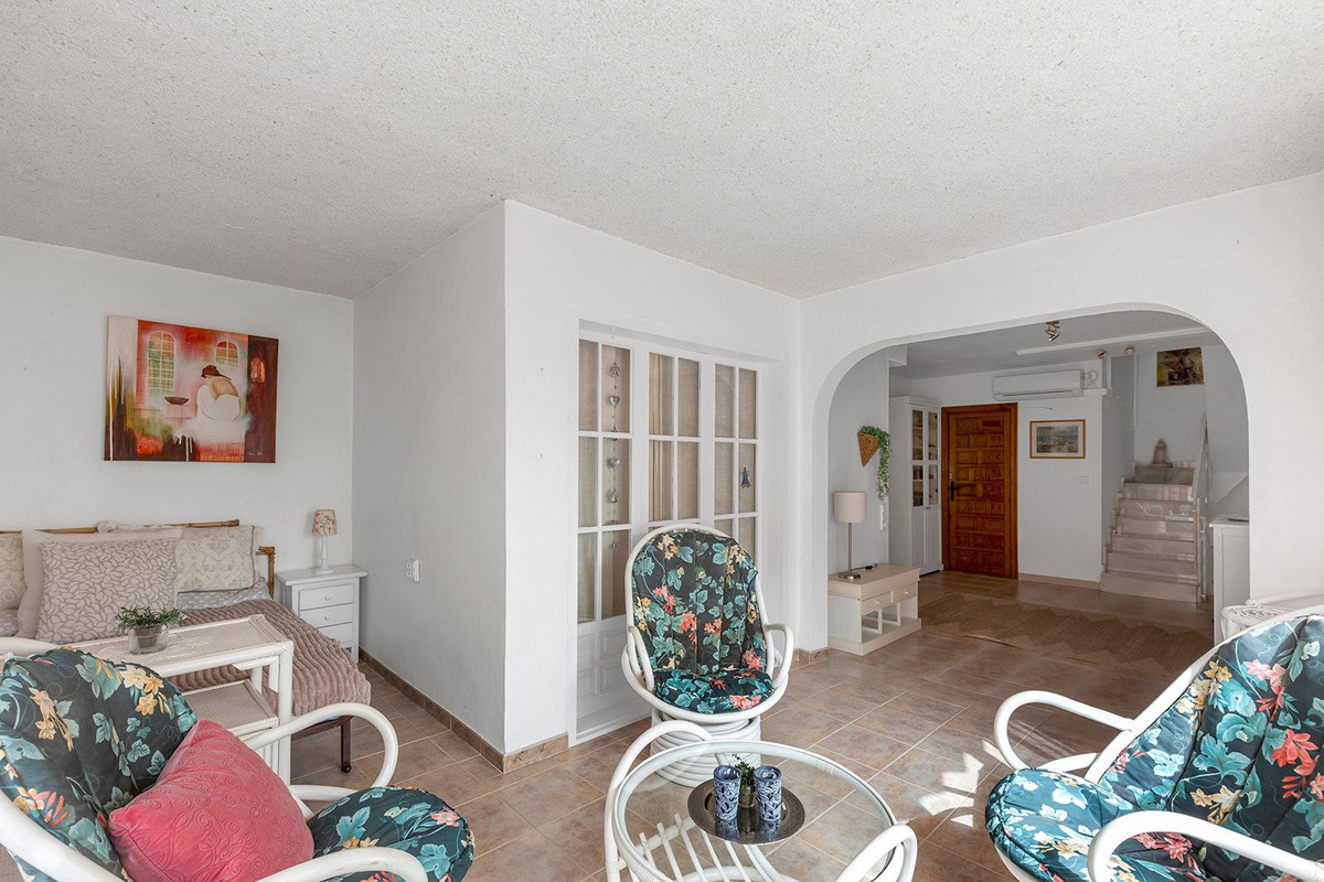 For sale - 4 Bedroom 2 Bathroom Apartment - Duplex in Torrevieja - Torrevieja Centro  - Alicante