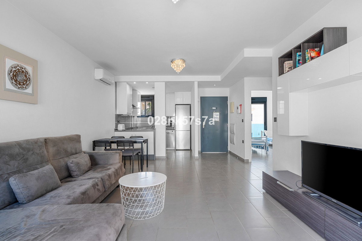 For sale - 2 Bedroom 2 Bathroom Apartment - Ground Floor Apartment in Orihuela - La Zenia  - Alicante