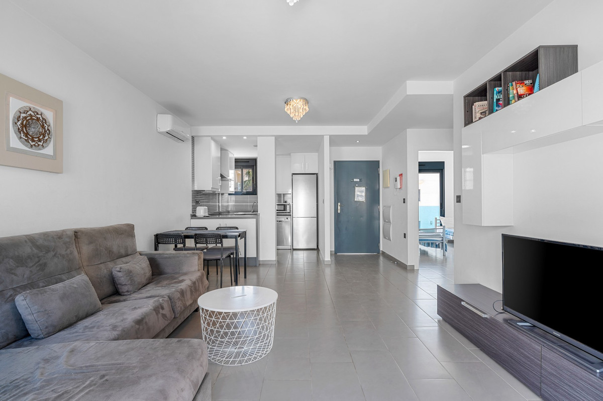 For sale - 2 Bedroom 2 Bathroom Apartment - Ground Floor Apartment in Orihuela - La Zenia  - Alicante