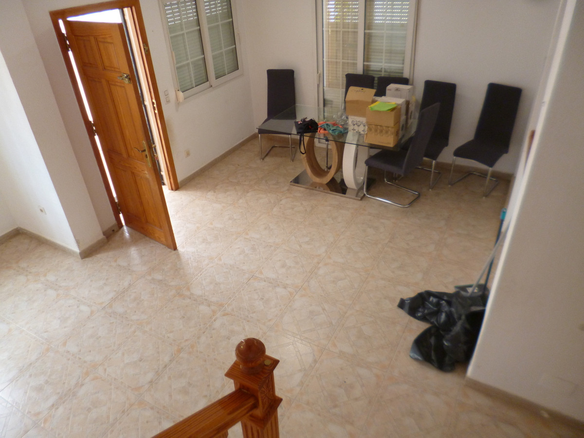 For sale - 3 Bedroom 2 Bathroom House - Semi-Detached House in Orihuela - Playa Flamenca  - Alicante