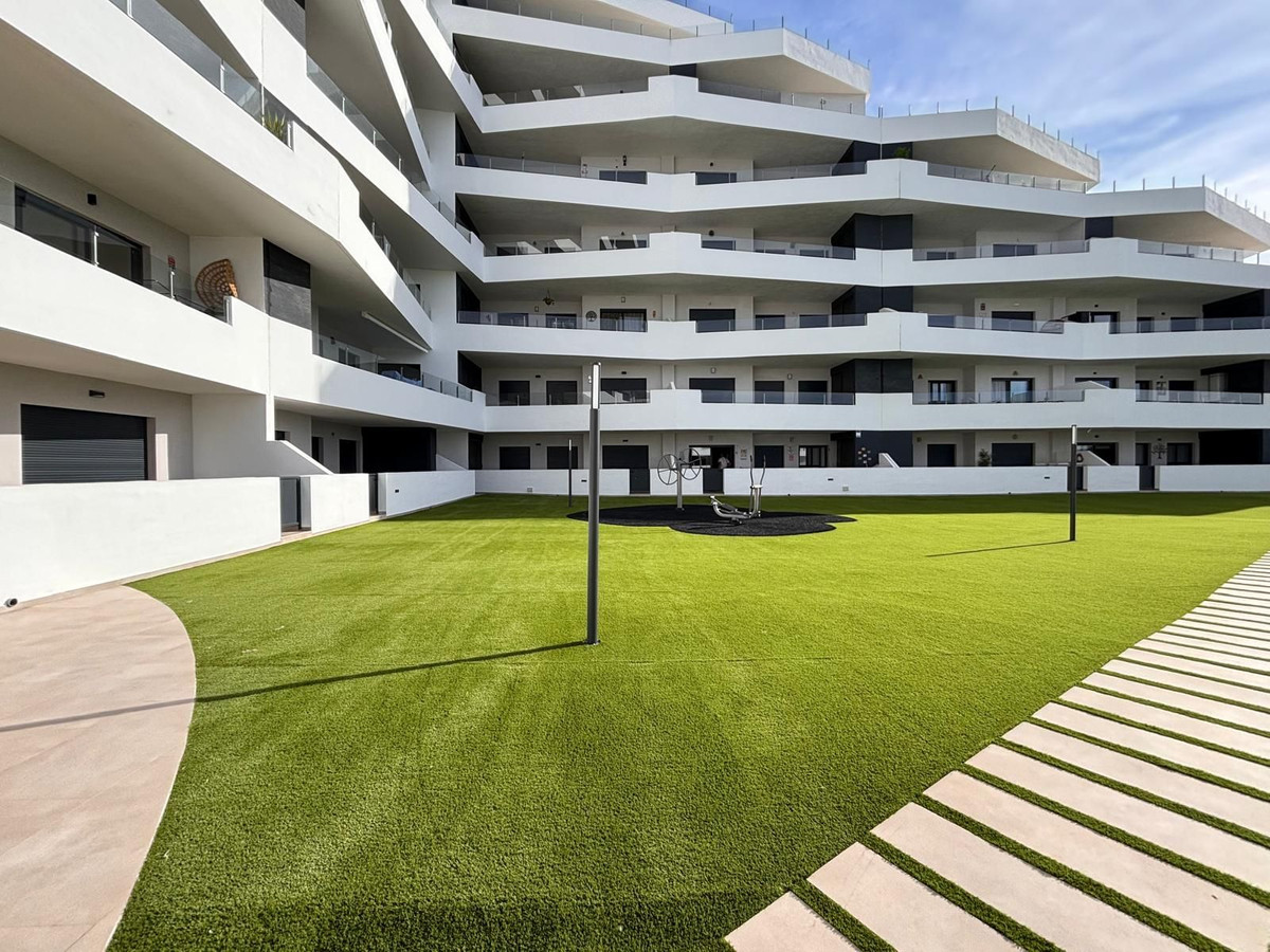 For sale - 2 Bedroom 2 Bathroom Apartment - Middle Floor Apartment in San Miguel de Salinas - San Miguel  - Alicante