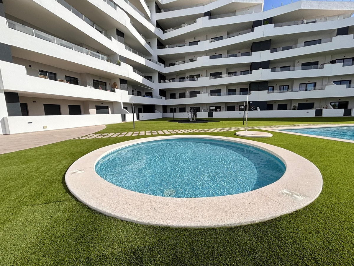 For sale - 2 Bedroom 2 Bathroom Apartment - Middle Floor Apartment in San Miguel de Salinas - San Miguel  - Alicante