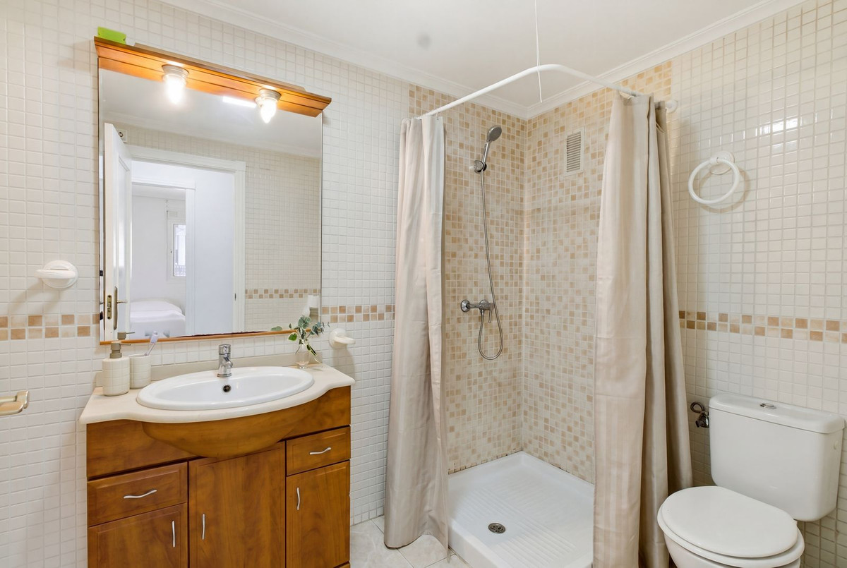 For sale - 2 Bedroom 2 Bathroom Ground Floor Apartment in Playa Flamenca - Punta Prima   - Alicante