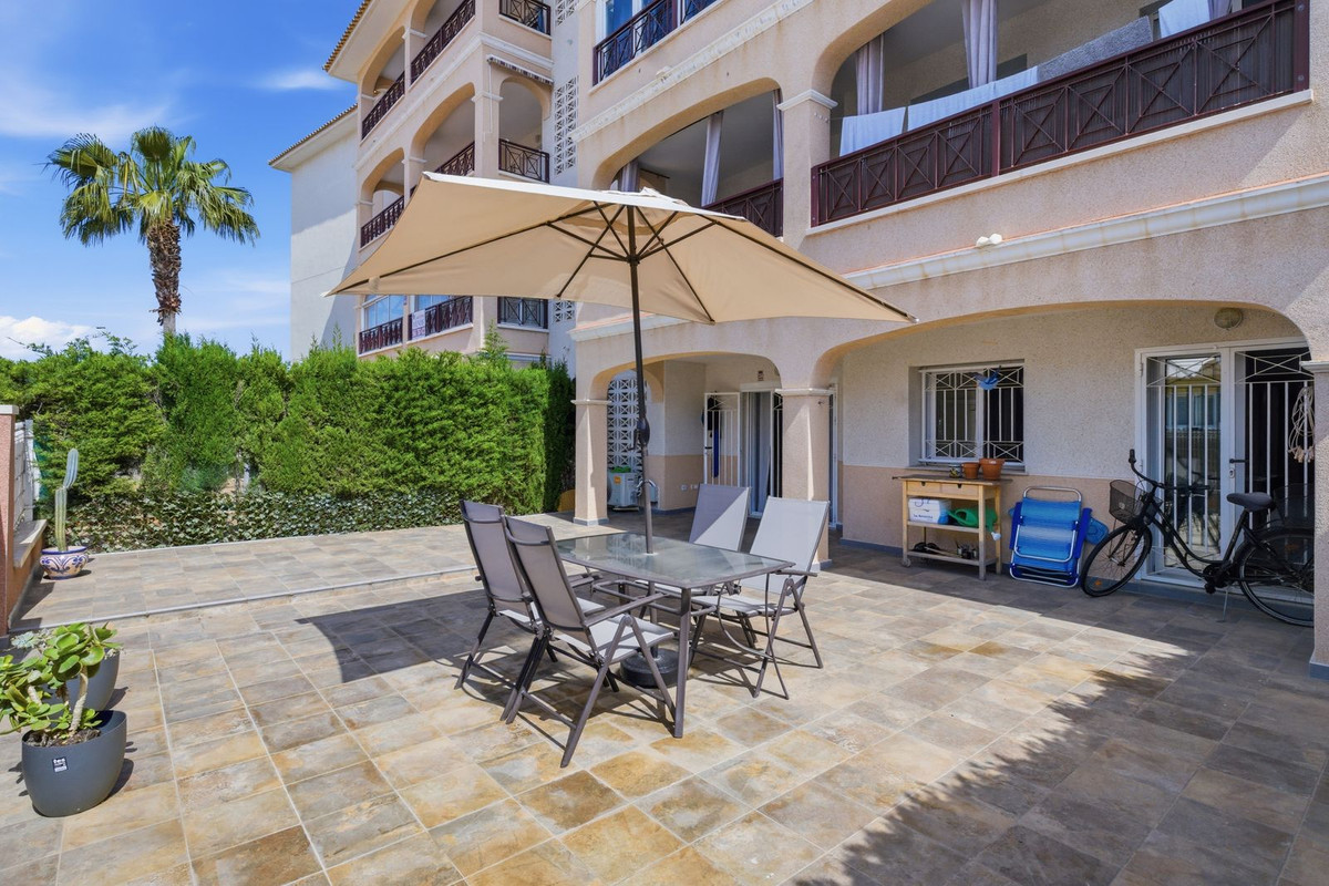 For sale - 2 Bedroom 2 Bathroom Ground Floor Apartment in Playa Flamenca - Punta Prima   - Alicante