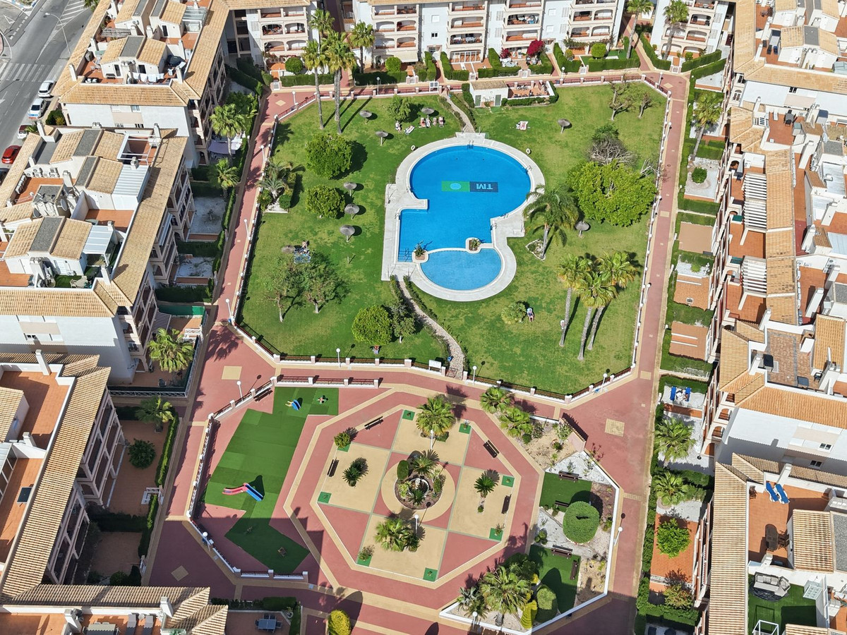 For sale - 2 Bedroom 2 Bathroom Ground Floor Apartment in Playa Flamenca - Punta Prima   - Alicante