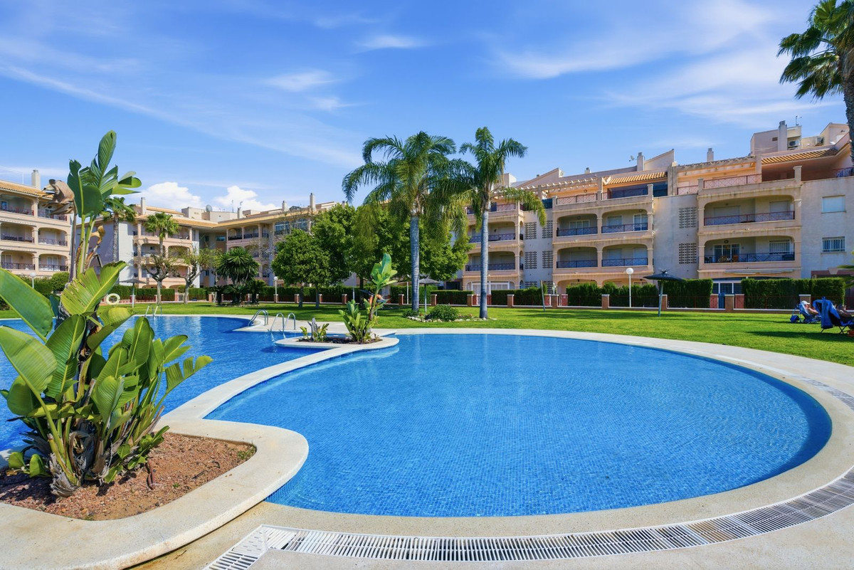 For sale - 2 Bedroom 2 Bathroom Ground Floor Apartment in Playa Flamenca - Punta Prima   - Alicante
