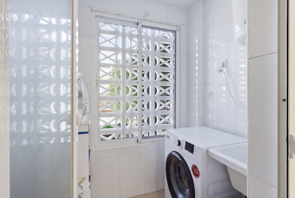 For sale - 2 Bedroom 2 Bathroom Ground Floor Apartment in Playa Flamenca - Punta Prima   - Alicante