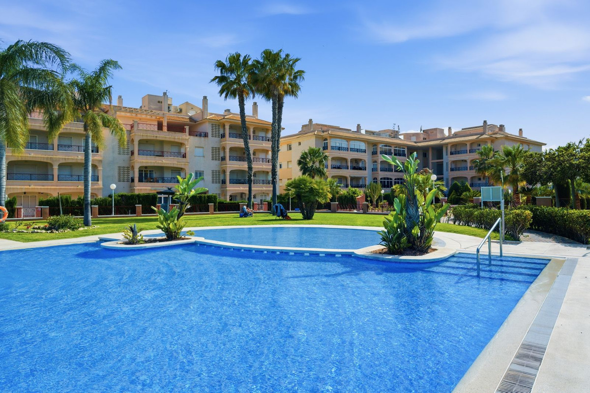 For sale - 2 Bedroom 2 Bathroom Ground Floor Apartment in Playa Flamenca - Punta Prima   - Alicante