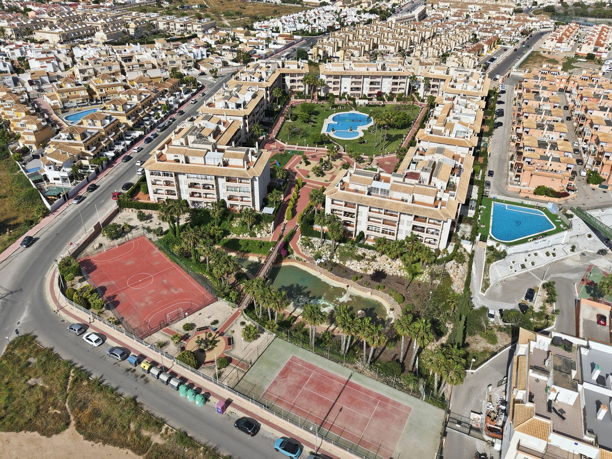 For sale - 2 Bedroom 2 Bathroom Ground Floor Apartment in Playa Flamenca - Punta Prima   - Alicante