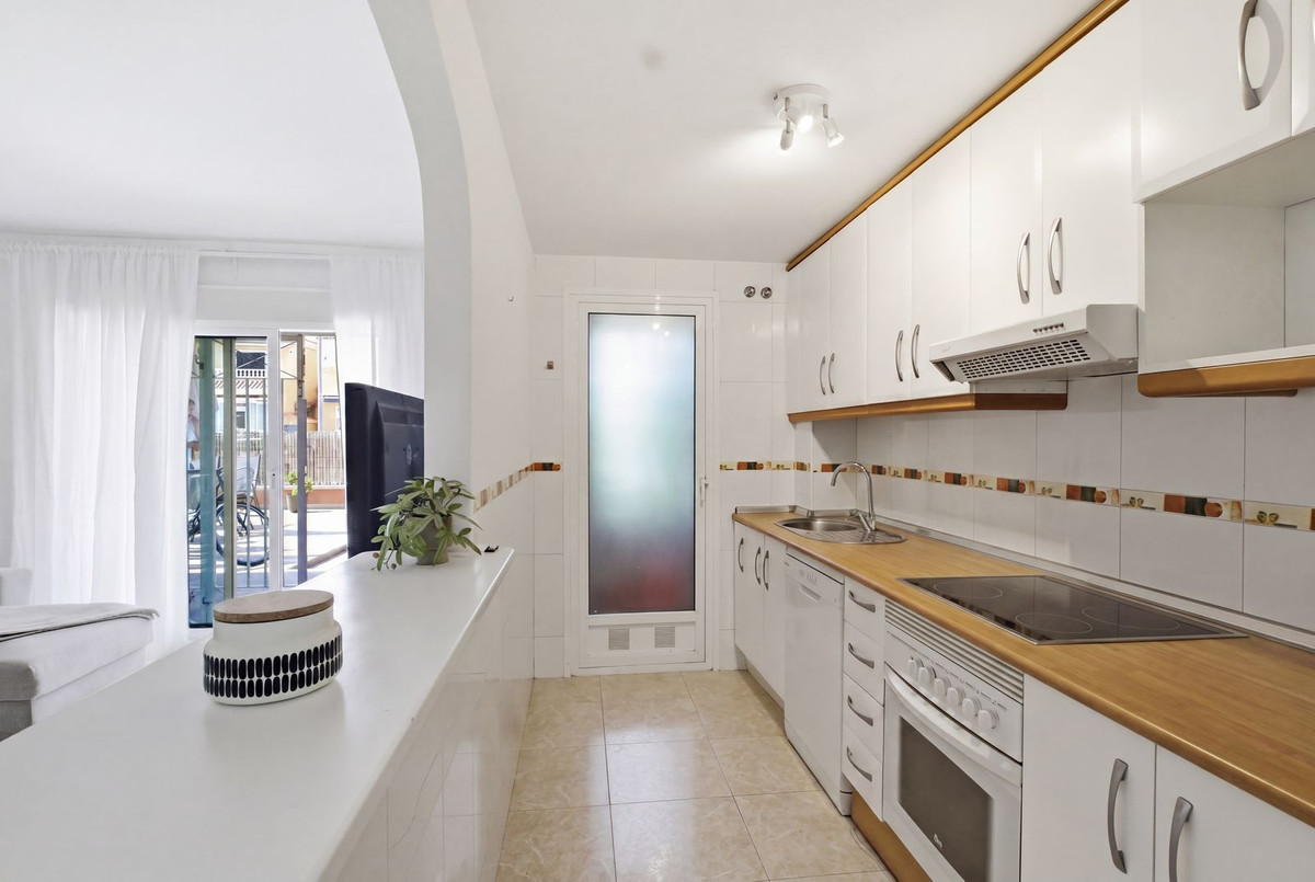 For sale - 2 Bedroom 2 Bathroom Ground Floor Apartment in Playa Flamenca - Punta Prima   - Alicante