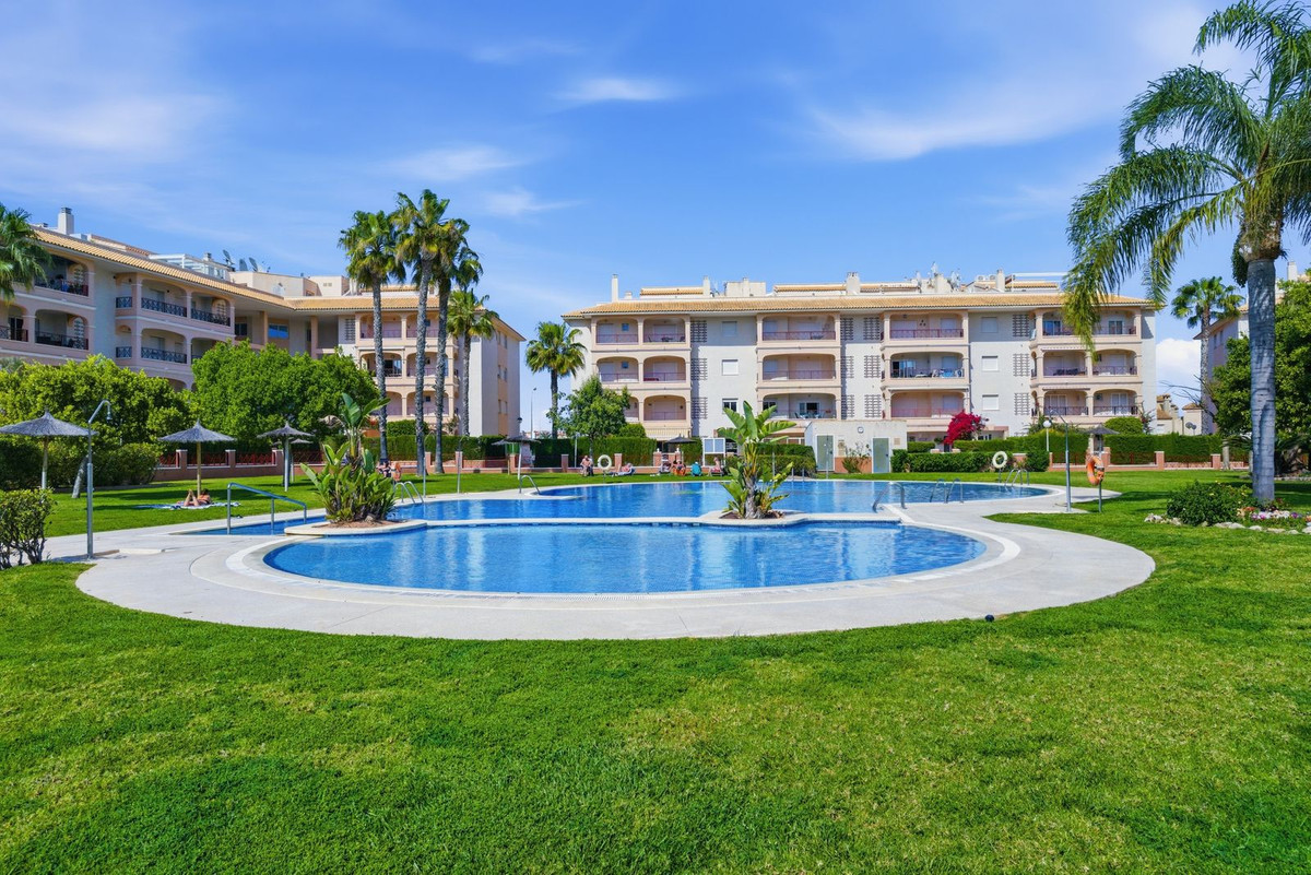 For sale - 2 Bedroom 2 Bathroom Ground Floor Apartment in Playa Flamenca - Punta Prima   - Alicante