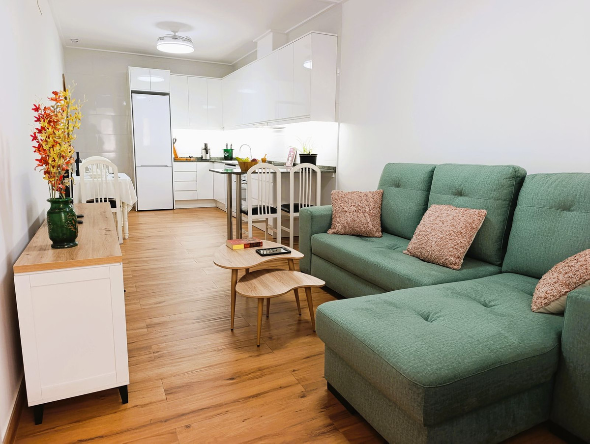 For sale - 2 Bedroom 2 Bathroom Apartment - Ground Floor Apartment in Torrevieja - Torrevieja Centro  - Alicante