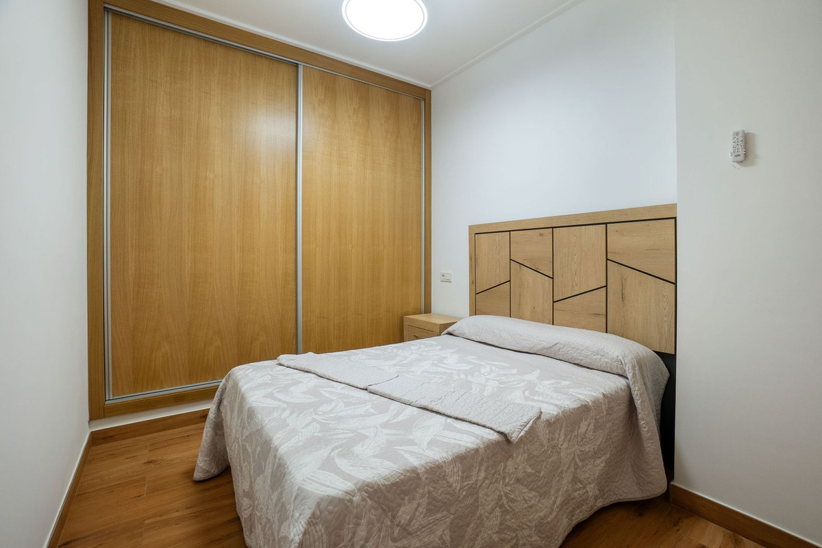 For sale - 2 Bedroom 2 Bathroom Apartment - Ground Floor Apartment in Torrevieja - Torrevieja Centro  - Alicante