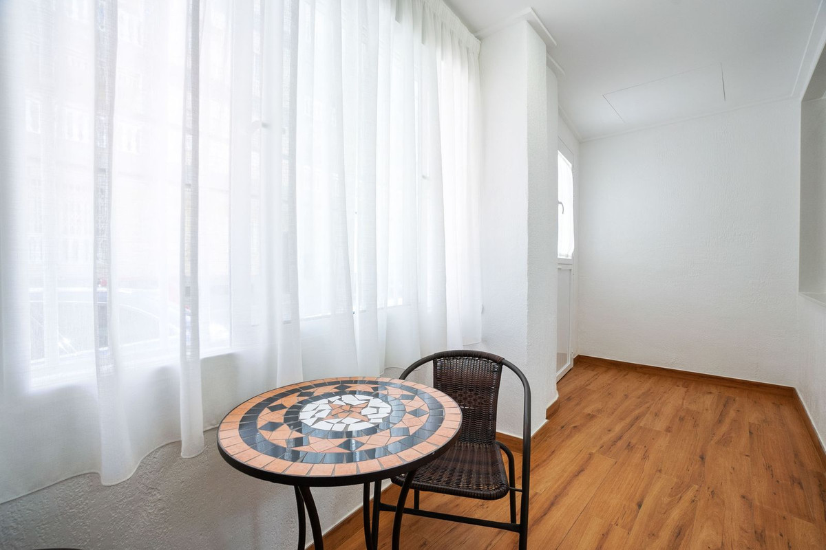 For sale - 2 Bedroom 2 Bathroom Apartment - Ground Floor Apartment in Torrevieja - Torrevieja Centro  - Alicante