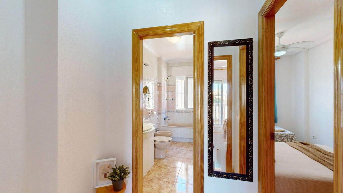 For sale - 3 Bedroom 2 Bathroom House - Townhouse in Pilar de la Horadada - Torre de la Horadada  - Alicante