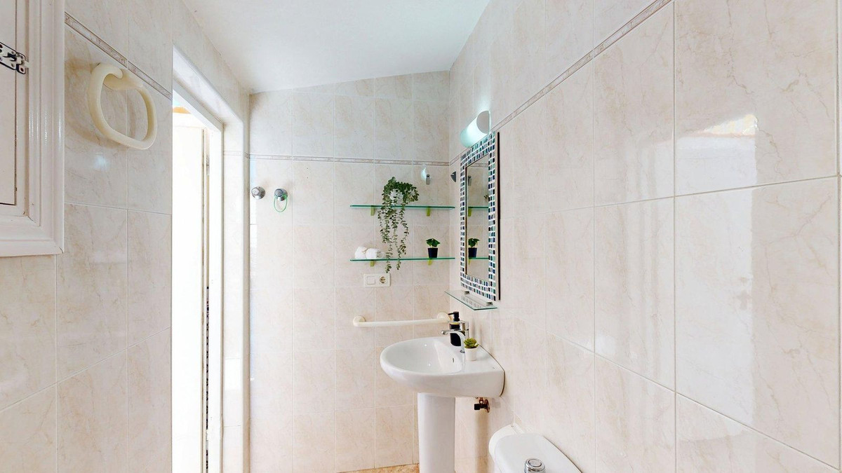 For sale - 3 Bedroom 2 Bathroom House - Townhouse in Pilar de la Horadada - Torre de la Horadada  - Alicante